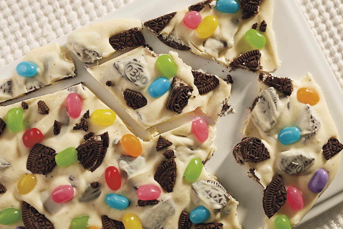 Oreo Spring Break Bark | Food Town